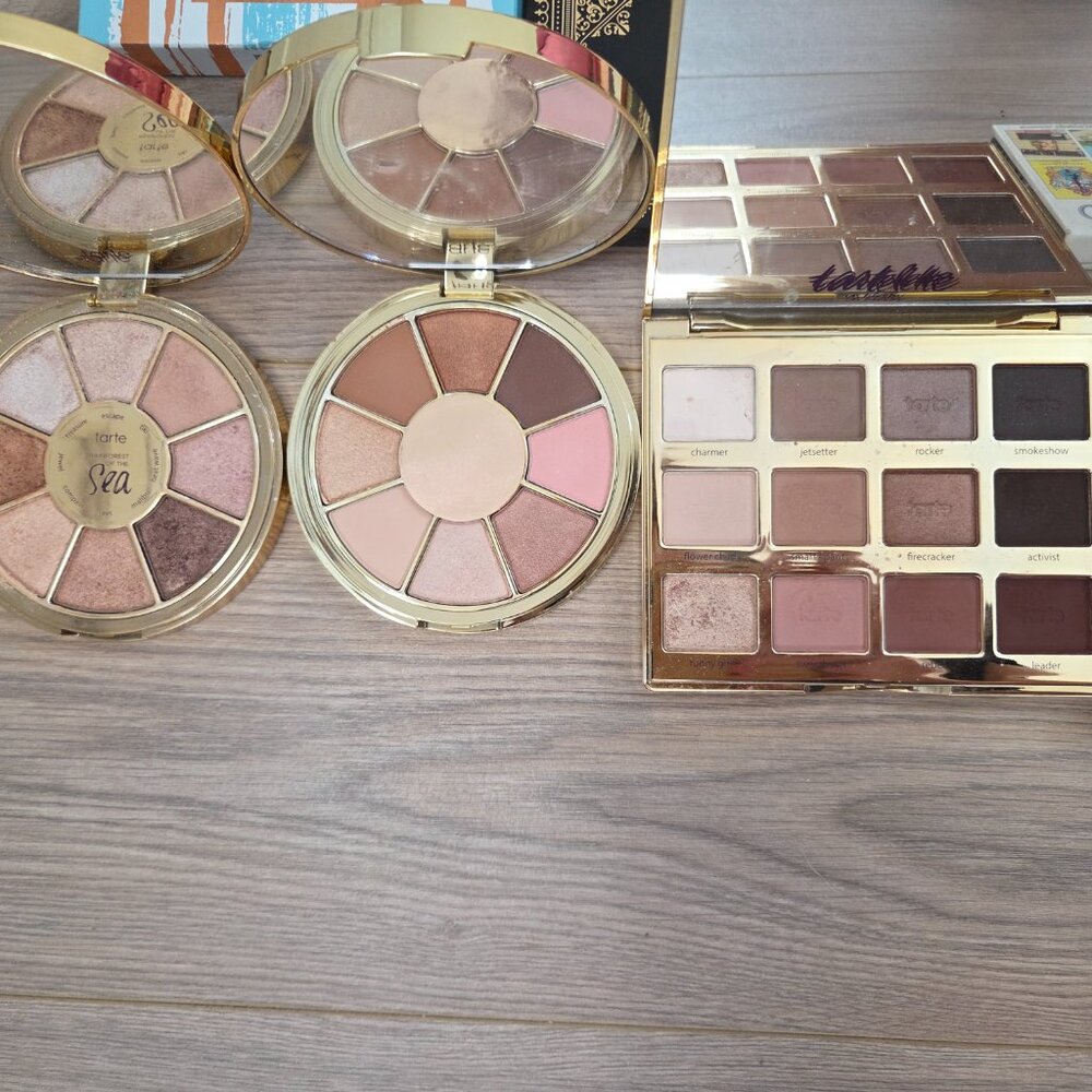 2 for $20 U Pick Eyeshadow Palettes - Picture 14 of 16